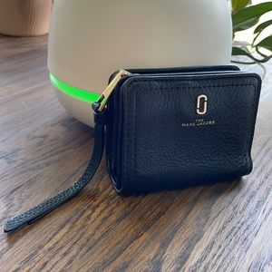 Marc Jacobs Pebble black wallet